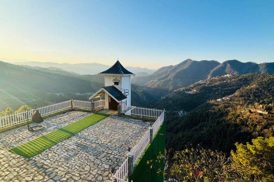 Forest Retreat Stay, Shoghi