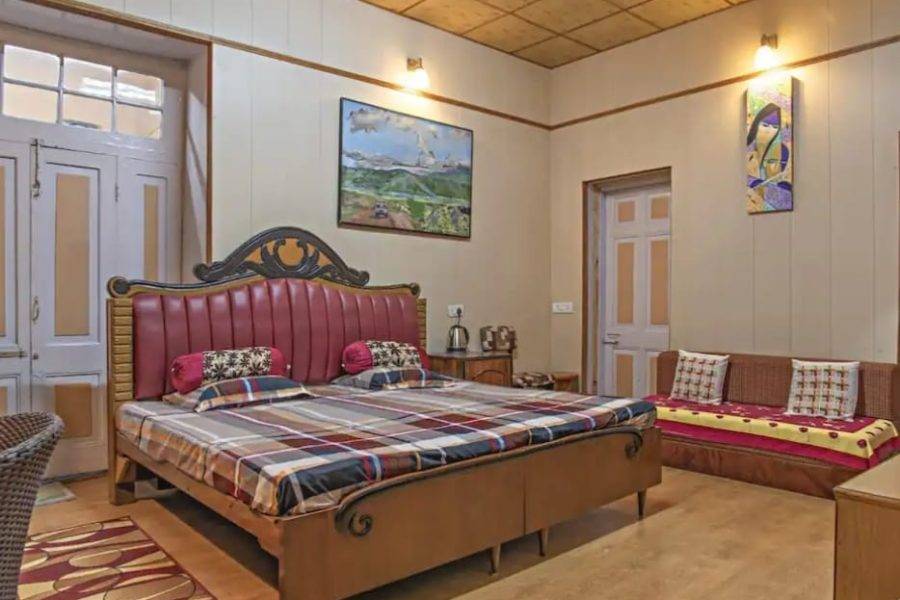 Lodge Stay in Shimla Valley